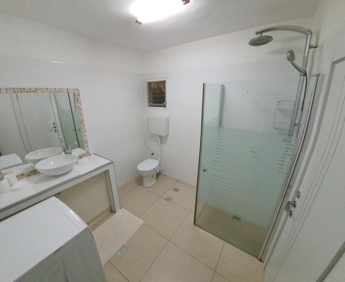 Barak Royal Suites 20 Garden Jacuzzi - ג'קוזי בחצר 엘라트 외부 사진