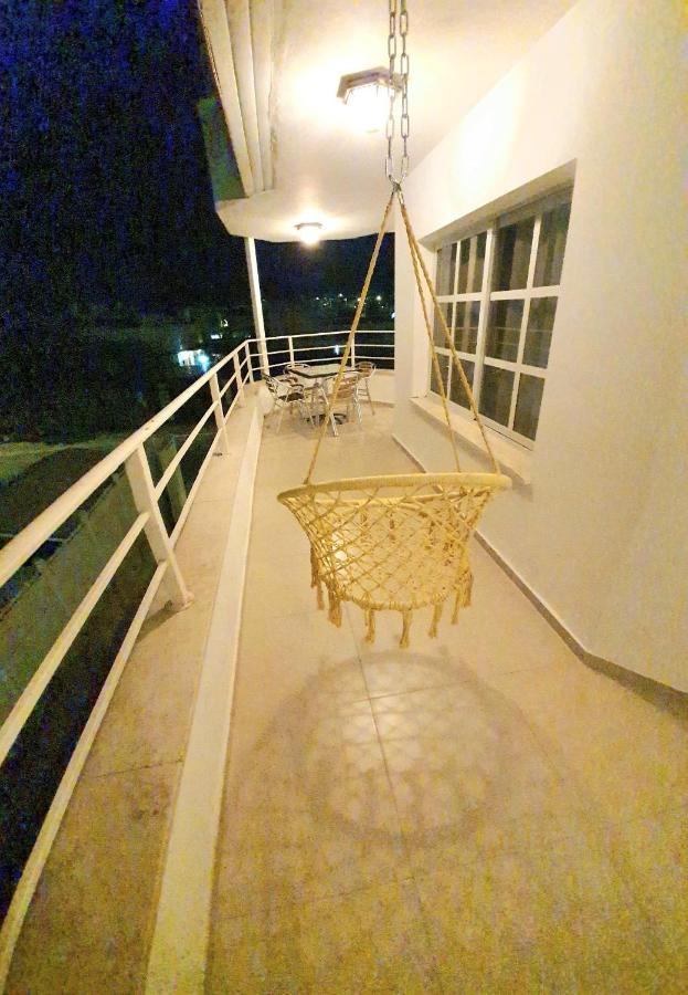Barak Royal Suites 20 Garden Jacuzzi - ג'קוזי בחצר 엘라트 외부 사진