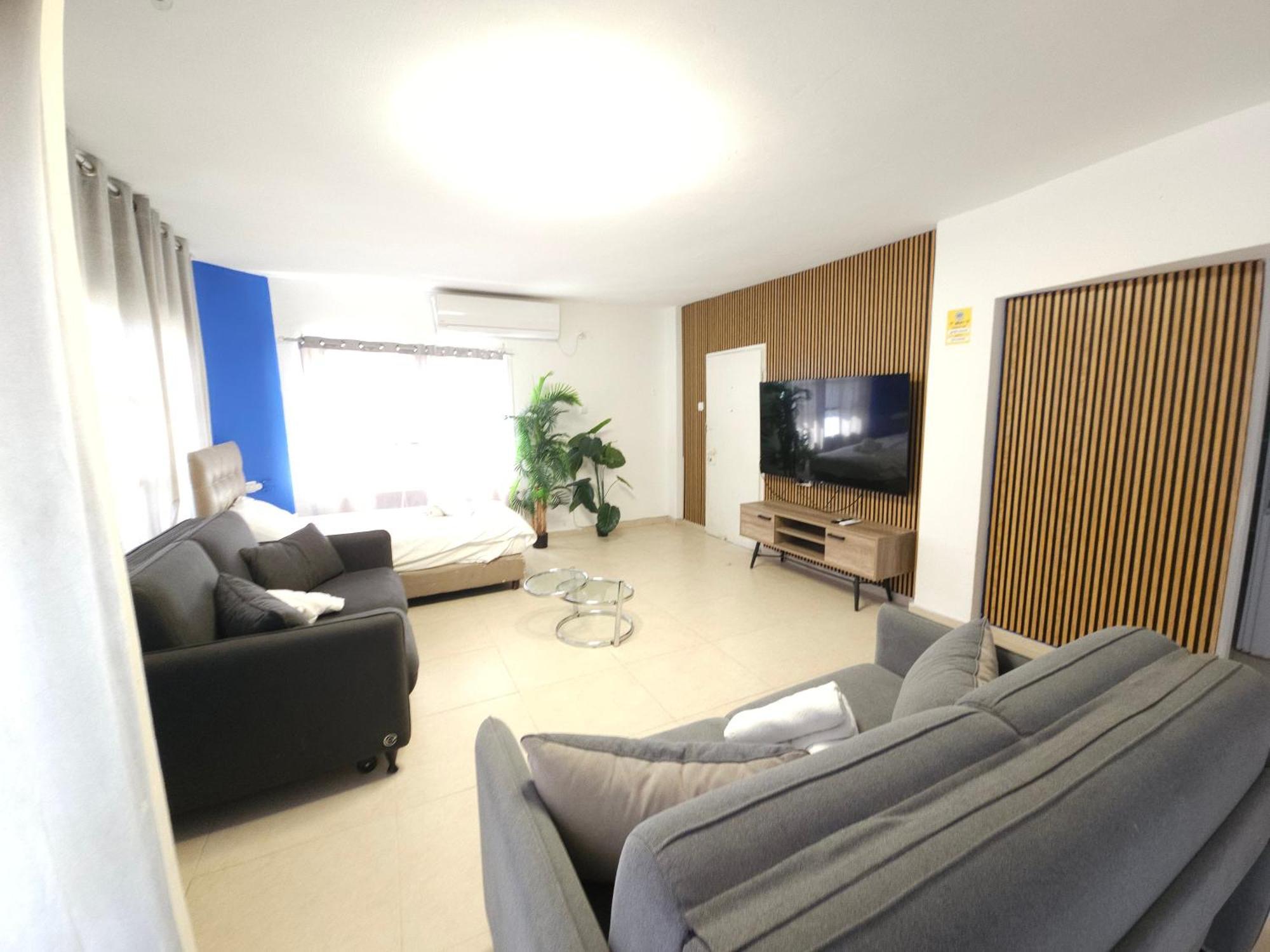 Barak Royal Suites 20 Garden Jacuzzi - ג'קוזי בחצר 엘라트 외부 사진